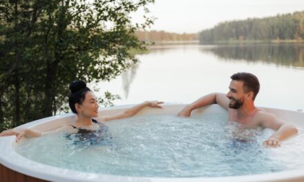 Beste Bubbelbaden / Jacuzzi’s Getest #1 Beste Koop, Kassa & Radar? [Top 10] [2025]